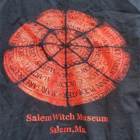 Salem Witch Museum Mens Black T-Shirt Size Small - Picture 4 of 5